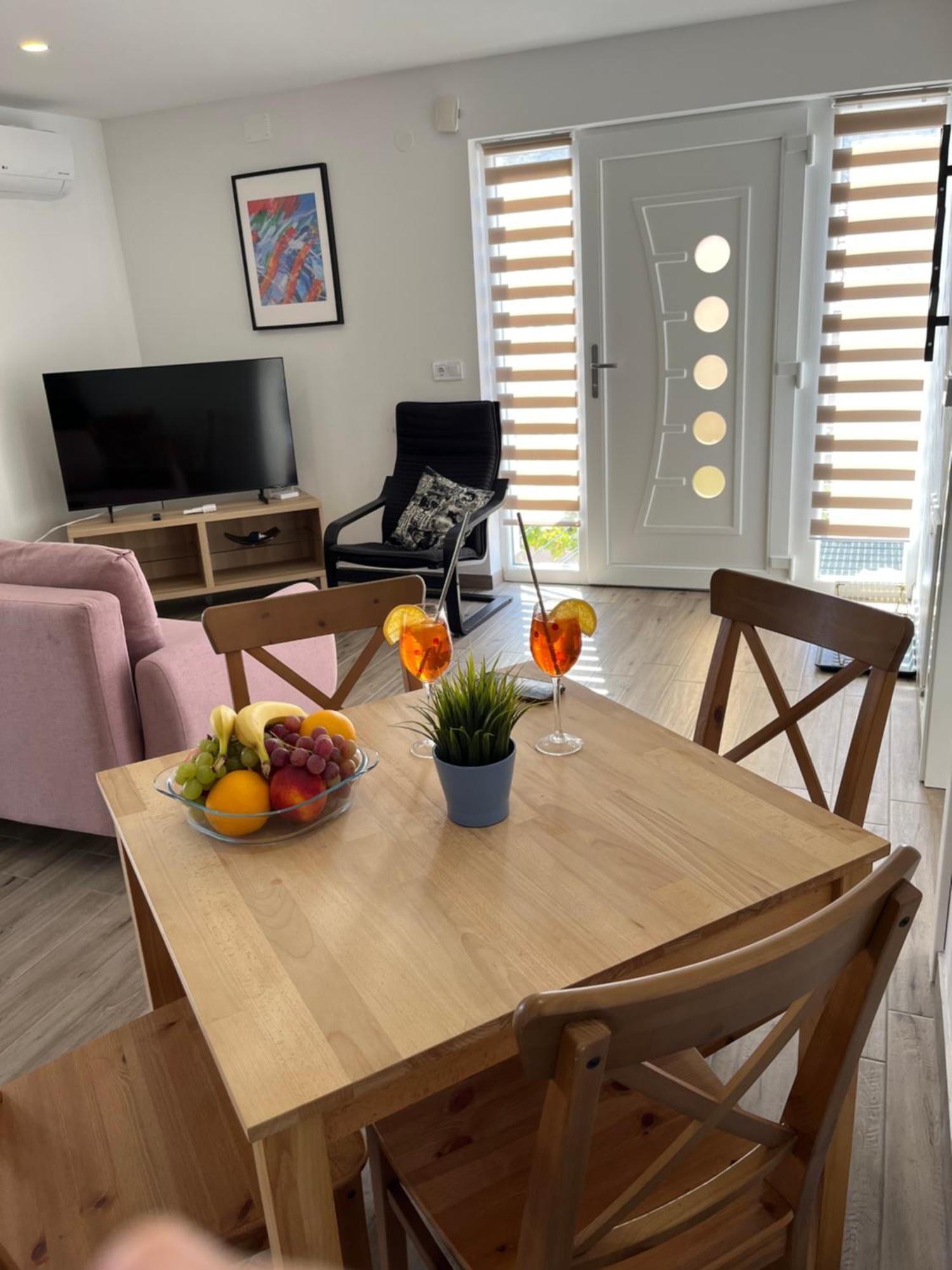 Apartmani Mlinar - One Bedroom Apartment With Seaview Grebaštica Exterior foto